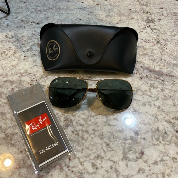 Ray-Ban Other - Ray Ban 3267 Pilot Sunglasses - NWT